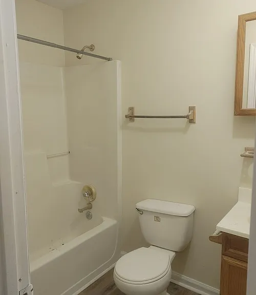462 Bussey Ave — Photo 24