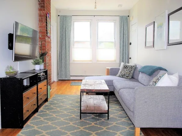 246 Cypress St #1, Brookline, MA 02445