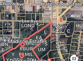 306 S College St, Huntsville, AR 72740