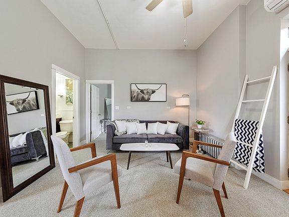 2nd image of 5856 N Elston Ave #1