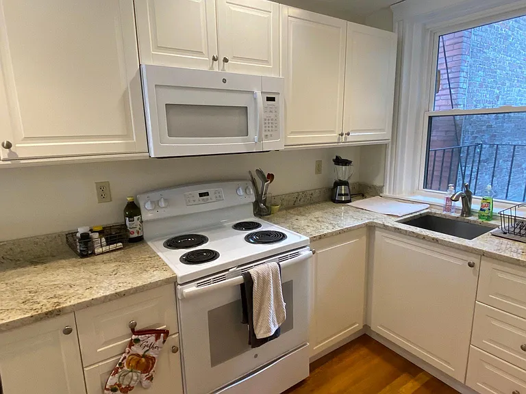 451 Park Dr #3B — Photo 9
