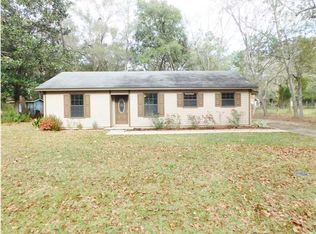 10742 Longview Dr S, Grand Bay, AL 36541