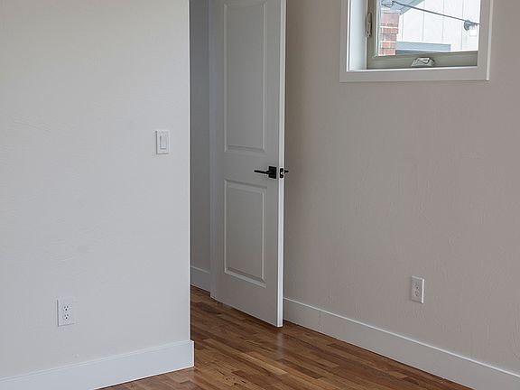 4th image of 3303 N Navajo St #4