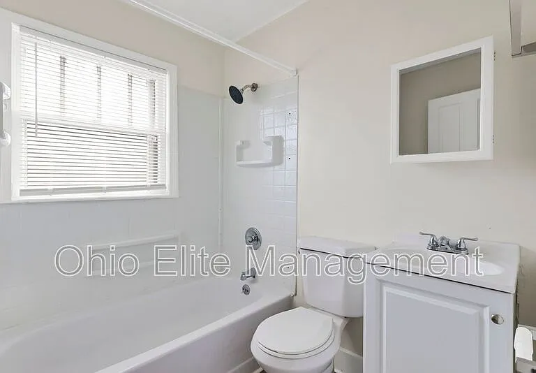 2709 Sullivant Ave — Photo 17