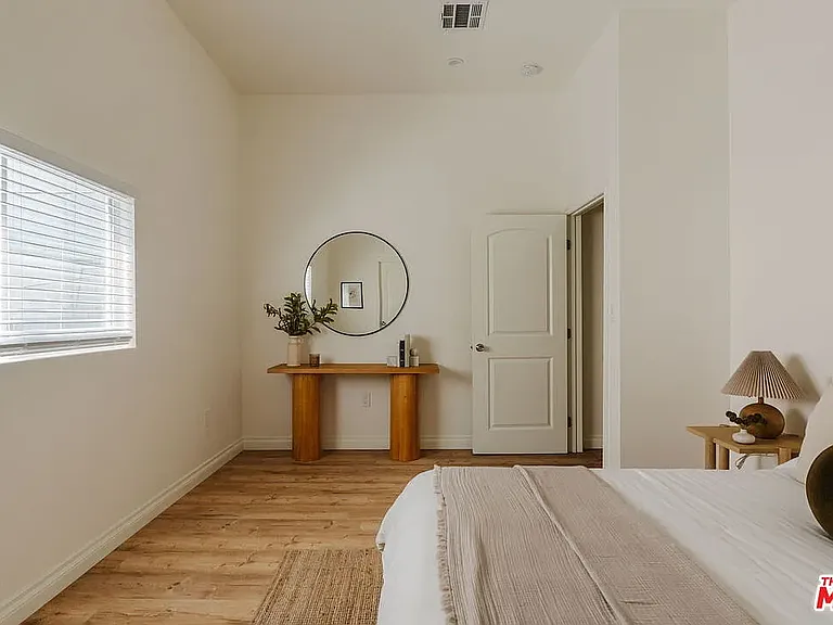328 N Occidental Blvd #1 — Photo 16