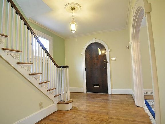 3rd image of 115 N Homewood Ave