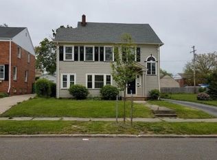 3385 Colwyn Rd, Shaker Heights, OH 44120