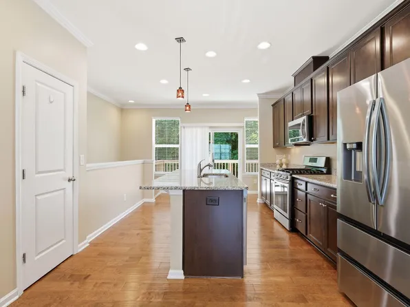 1032 Diamond Dove Ln, Apex, NC 27502