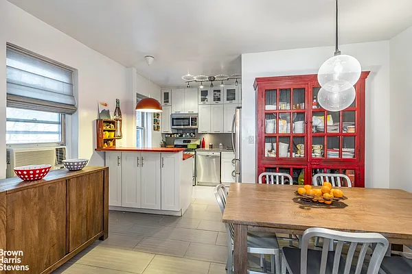 Sold by Brown Harris Stevens | media 6