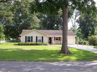 2810 Waddell Rd, Beaufort, SC 29902