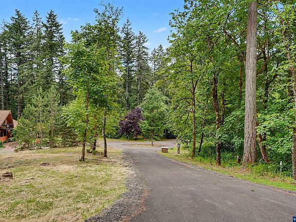 5th image of 1155 NW Country Hills Dr