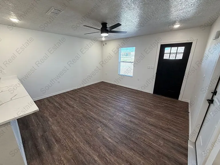 2601 Aldrich — Photo 4