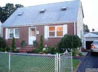 730 Salem Rd, Uniondale, NY 11553