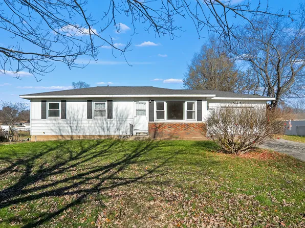 35520 Margurite Ln, Paw Paw, MI 49079