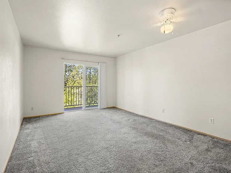 Mill Pond Apartments — Photo 19