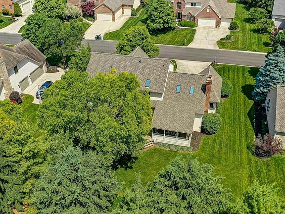 3rd image of 6217 Balmoral Dr