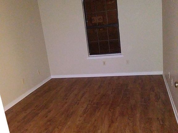 5th image of 2977 Junction Dr #B2