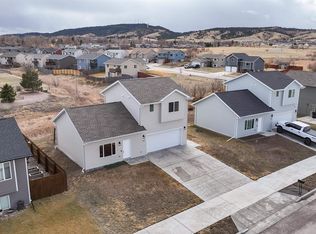 121 Cobalt Dr, Rapid City, SD 57701