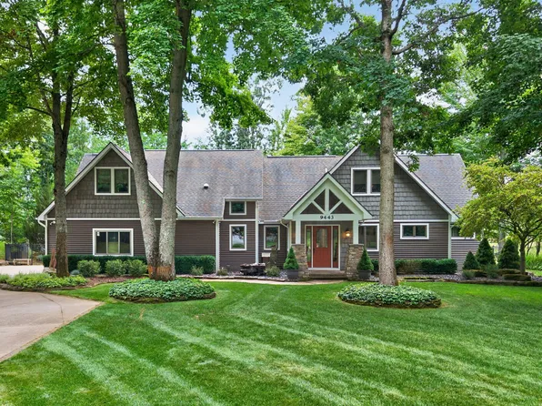 9443 Club House Dr W, Stanwood, MI 49346
