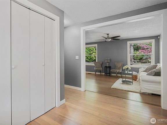 3rd image of 13719 Pinehurst Lane NW