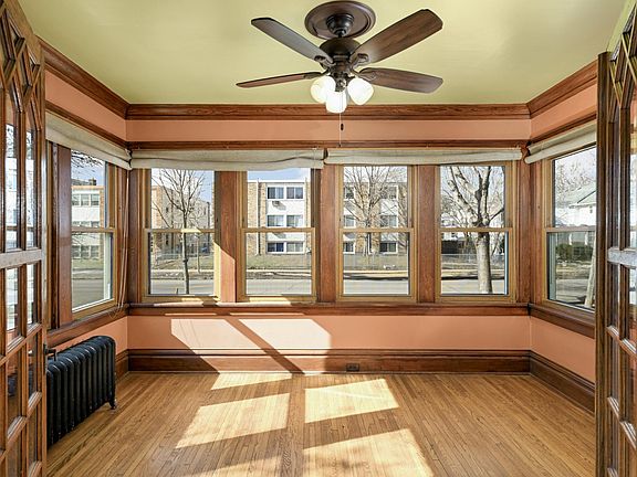 4th image of 3133 Pleasant Ave