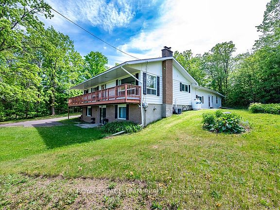 2nd image of 3697 Burnstown Rd