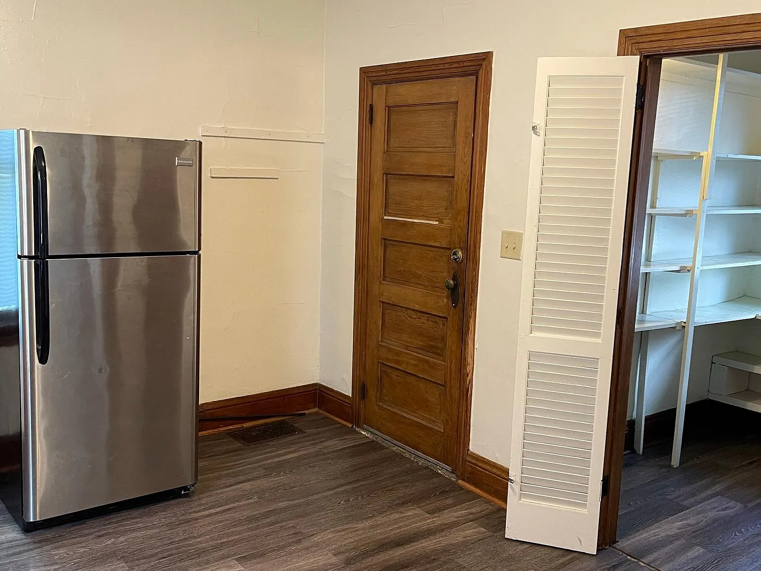 3 bed, 1468 sqft, $2,610 — Photo 3