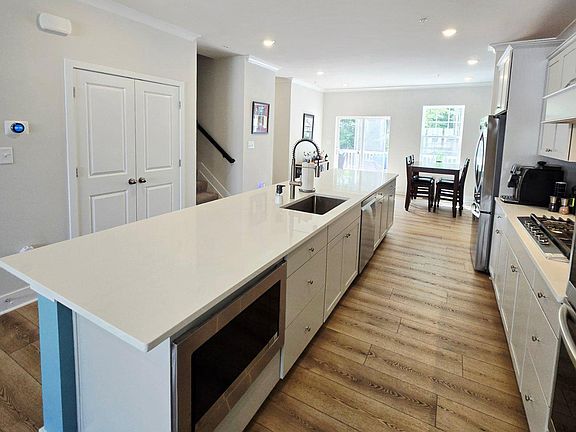 4th image of 45294 Clearview Way