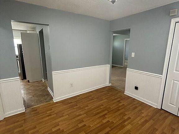 3rd image of 511 Pleasants Ln