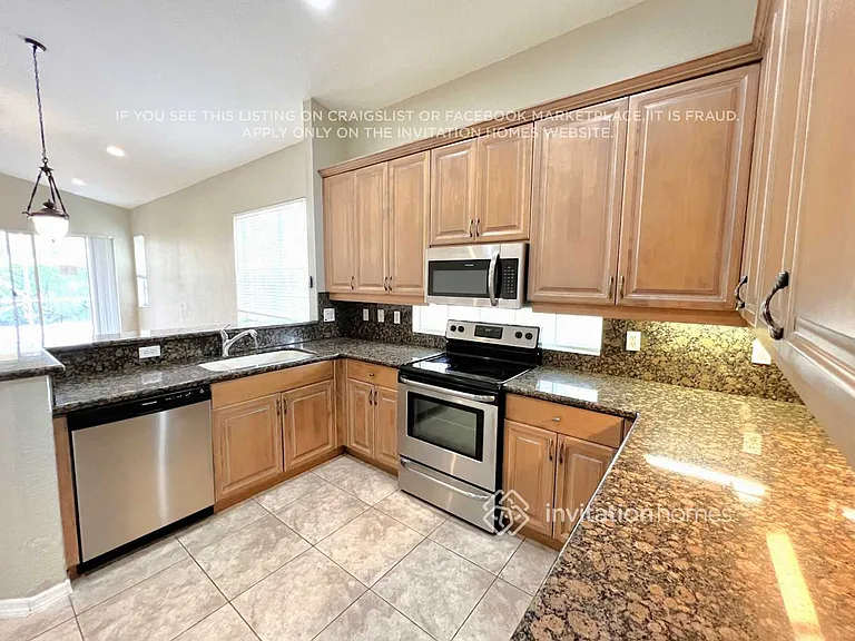 2455 Sandy Cay — Photo 7