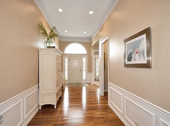 4th image of 9410 Banbridge Ct