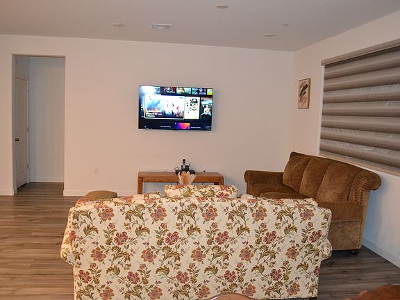 4th image of 2141 Monferrato St