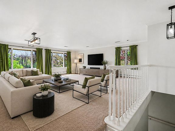 5th image of 4344 Roxbury Ln