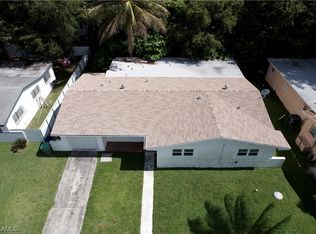 827 NE 154th St, Miami, FL 33162