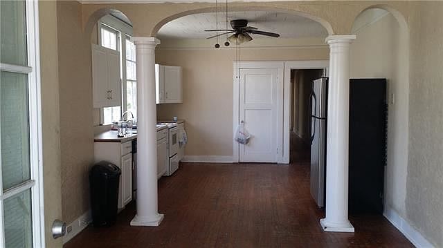 2nd image of 3230 Iberville St
