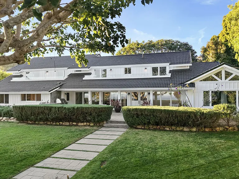 29225 Cliffside Dr — Photo 38