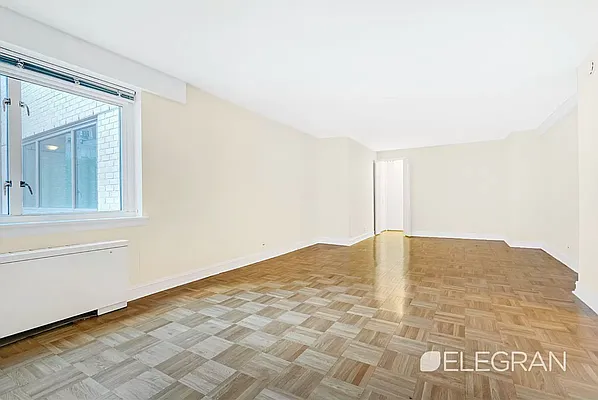 Rented by (Legacy) Elegran | media 10