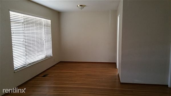 1st image of 2935 W Princeton Ave