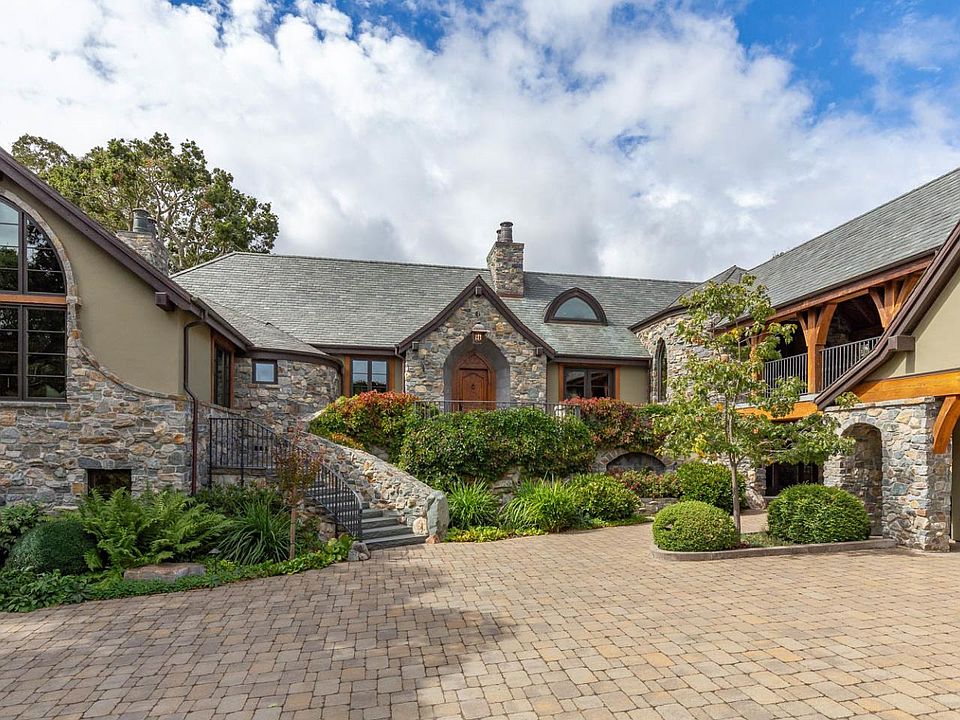 1st image of 220 Golden Hills Dr