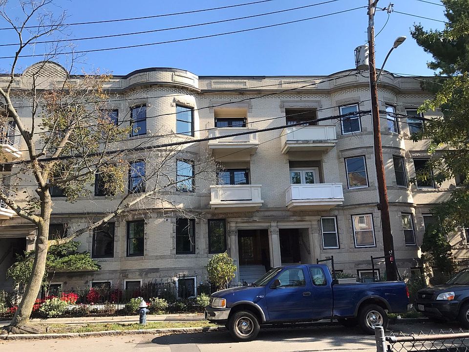 2nd image of 49 Dwight St #1