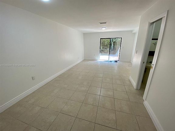 4th image of 6854 NW 173rd Dr APT 204