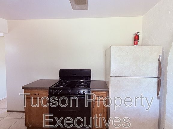 4th image of 3626 E Sylvane St