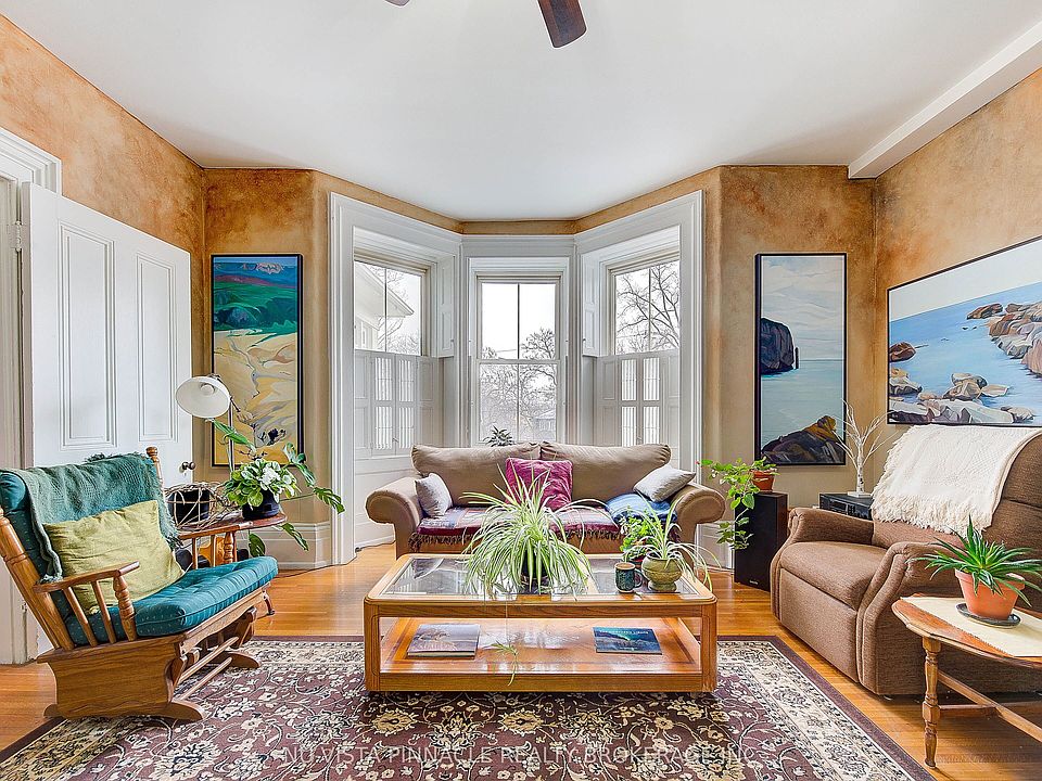 1st image of 49 Ridout St S #5