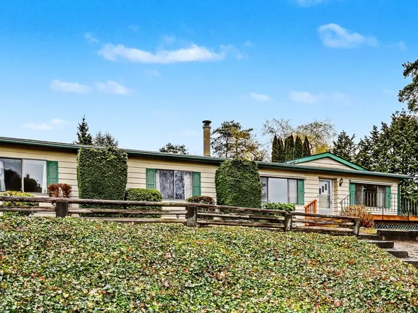 23812 Lake Drive E, Bothell, WA 98021