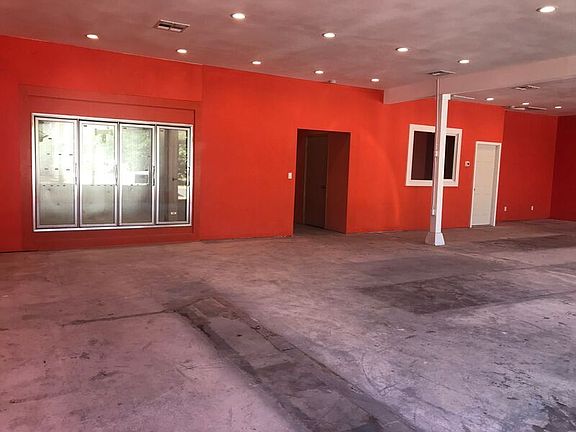 5th image of 800 Highland Ave NE