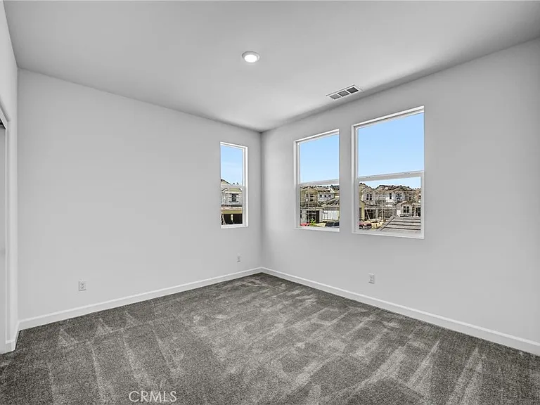 5538 Alethea Way — Photo 16