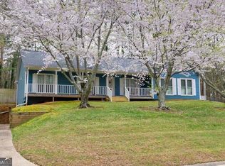 1947 Kelvin Dr, Lawrenceville, GA 30043