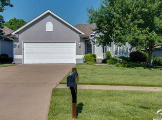 3621 SW Ashworth Ct, Topeka, KS 66614