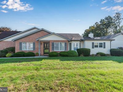 127 Strayer Dr, Carlisle, PA, 17013
