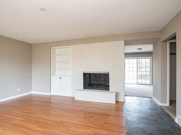 2nd image of 309 Ahwahnee Ln